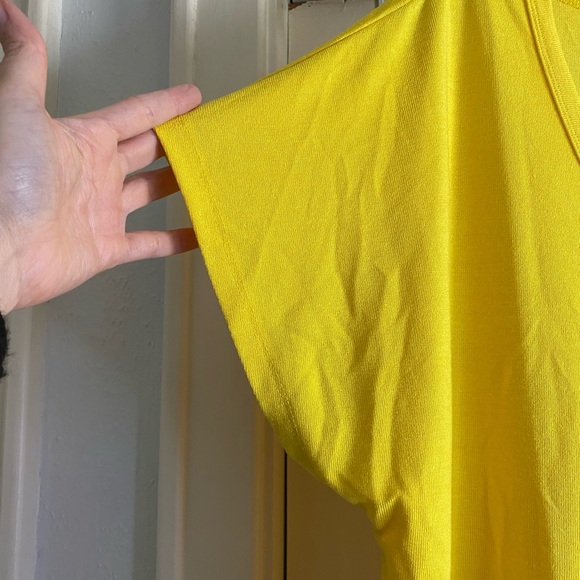 Women’s Summer Weight Short Sleeve Sweater - Picture 3 of 7